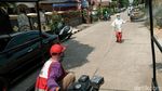 Usai Lockdown, 4 RT di Kelapa Dua Disemprot Disinfektan