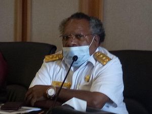 KPK Bawa Bupati Mimika ke Jakarta Usai Dijemput Paksa di Jayapura