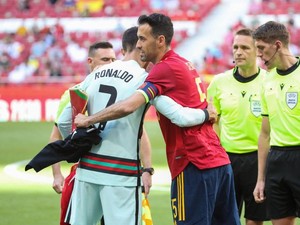 Sergio Busquets Positif Corona, Timnas Portugal Ikut Tertular?