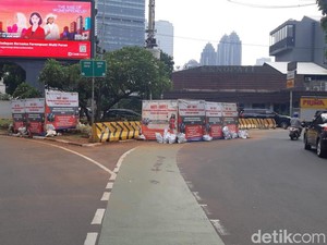 Galian Manhole Mulai Merambah Jl Senopati Jaksel
