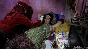 Foto: Giliran ODGJ di Tangerang Divaksin Corona
