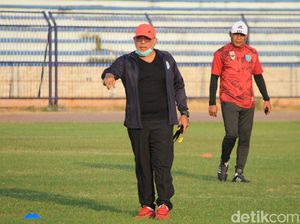 PSIS Vs Persela: Iwan Setiawan Psywar, Sebut Imran Tak Berpengalaman