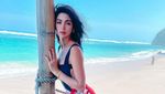 Selain Buka Kancing Baju, 7 Potret Jessica Iskandar Ini Nggak Kalah Seksi