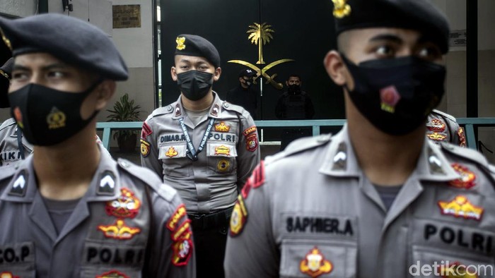 Kedubes Arab Saudi Didemo Imbas RI Tak Berangkatkan Haji Tahun Ini Kedubes Arab Saudi di Jakarta jadi sasaran aksi unjuk rasa warga usai pemerintah Indonesia umumkan tak berangkatkan jemaah Indonesia untuk ibadah haji 2021.