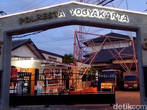 Kondisi Terkini Mapolresta Yogyakarta Usai Diamuk Pria Bergolok