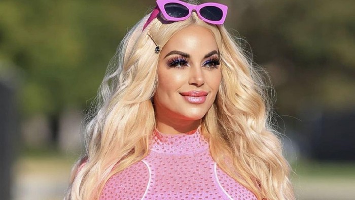 Terobsesi Jadi Barbie, Wanita Ini Terima Plasma Darah Putranya Biar Awet Muda