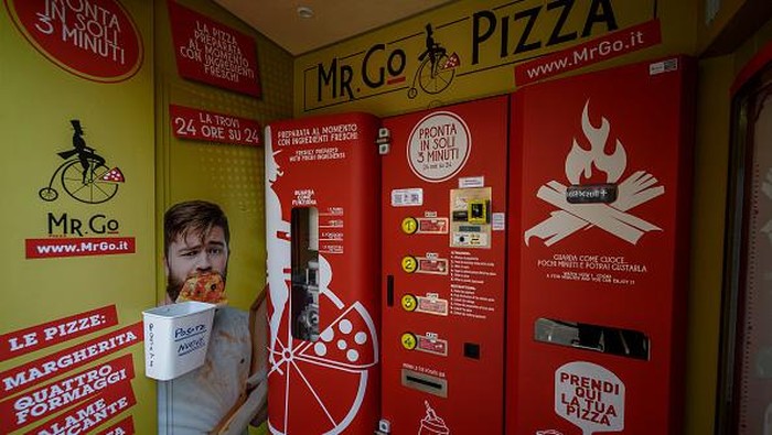 ROME, ITALY - JUNE 07: A general view shows the first Mr. Go Pizza vending machine, on June 7, 2021 in Rome, Italy. Mr. Go Pizza is the first automatic pizza vending machine, open 24/7, which is capable of kneading, seasoning and cooking the pizza in three minutes. (Photo by Antonio Masiello/Getty Images)