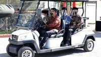 Dalam kunjungannya tersebut Wapres Maruf Amin tampak didampingi  Wakil Ketua DPR RI Abdul Muhaimin Iskandar dan Menteri Ketenagakerjaan (Menaker) Ida Fauziyah, Gubernur Jawa Barat Ridwan Kamil, Ketua Dewan Komisioner Otoritas Jasa Keuangan Wimboh Santoso serta Pengasuh Pondok Pesantren (Ponpes) Cipasung Tasikmalaya KH Abun Bunyamin Ruhiat.