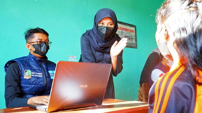PPDB Dimulai, Jemput Bola Pelajar Kurang Mampu di Banyuwangi Kian Dimasifkan