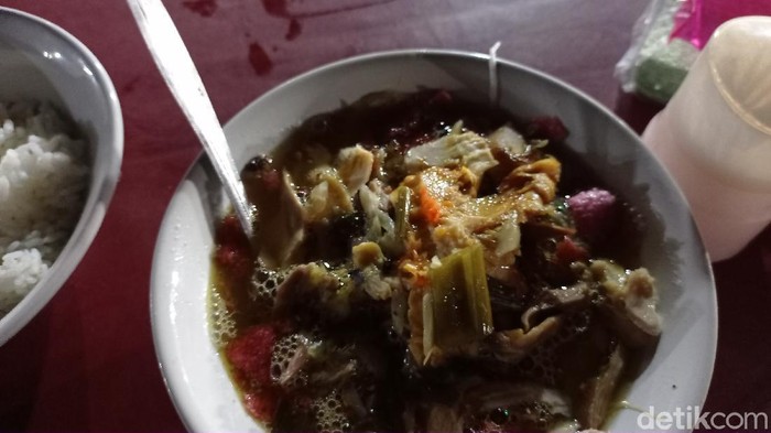 Soto Ayam Jarkomi, Kuliner Pangandaran Legendaris Sejak 1960an