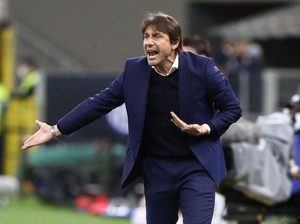 MU Tak Akan Minati Conte, Kalau Zidane ...