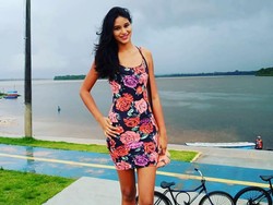 Potret Model Setinggi 2 Meter yang Menikah dengan Pria Jauh Lebih Pendek