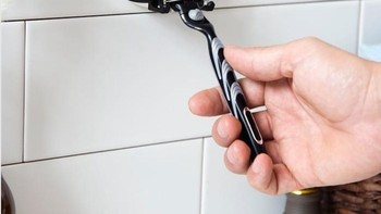 Tempat pisau cukur. Foto: Brightside