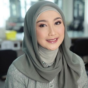 Curhat Desy Ratnasari Sempat Lepas Pasang Hijab Hingga Akhirnya Istiqomah Curhat Desy Ratnasari Sempat Lepas Pasang Hijab Hingga Akhirnya Istiqomah