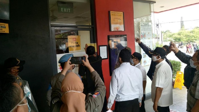 Gerai McDonalds di Bandung Disegel