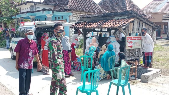 klaster hajatan di lamongan