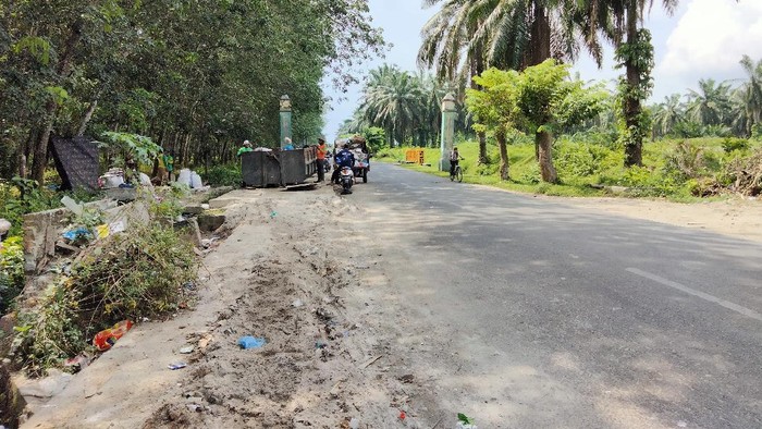 Kondisi lokasi yang sempat terjadi tumpukan sampah di Asahan, Rabu (9/6/2021)-(Perdana-detikcom)