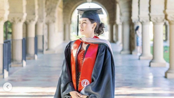 Maudy Ayunda