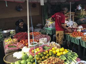 Pasar Rakyat Boleh Buka di PPKM Level 4, Pusat Minta Pemda Cegah Kerumunan