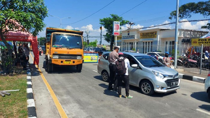 penyekatan di suramadu hari keempat