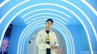 Mungkin bisa dibilang kan satu setengah bulan, tapi setengah  bulannya itu untuk cari lagu tambahan, kata Mahen lagi. Foto: Muhammad Ridho