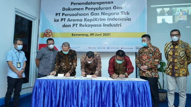 PGN-Rekind tandatangani penyaluran gas jambaran tiung biru. (Dok. PGN)