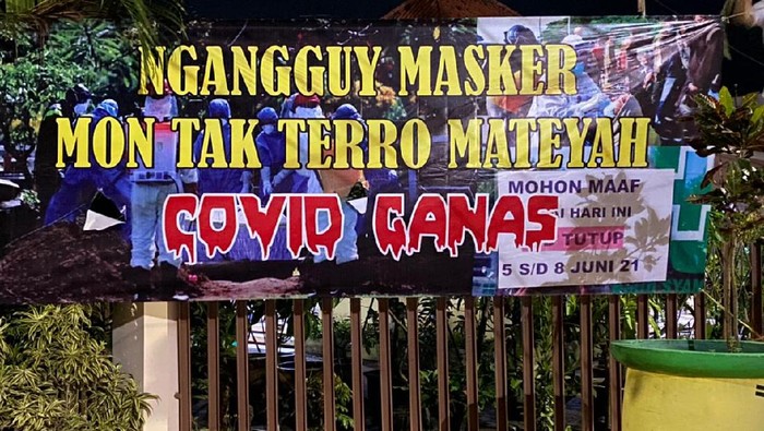 Polda Jawa Timur mengerahkan pasukan dari berbagai satuan kerja untuk menekan lonjakan kasus COVID-19 di Bangkalan. Para personel ini disebar di empat kecamatan yang masuk zona merah.