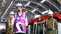 Selain itu, Jokowi juga memaparkan progres dari LRT Jabodebek yang sudah mencapai 84,7%. Untuk uji coba, rencananya bisa dilakukan pada April 2022. Selain itu, untuk operasional akan dilakukan pada bulan Juni 2022.