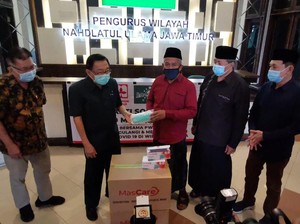 Bantu Penanganan COVID-19 di Bangkalan, PWNU Jatim Kirim 50 Ribu Masker