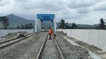 Rel Terpasang, Pembangunan Jalur Kereta Bandara Yogyakarta Dikebut