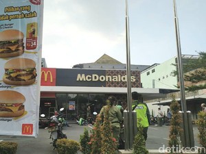 Antrean BTS Meal Bikin Kerumunan, Pemkot Solo Ancam Sanksi McD