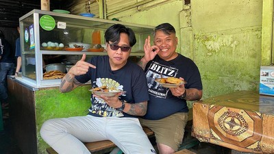 Seru Banget! Momen Gofar Hilman Nikmati Mie Instan hingga Belanja Pisang