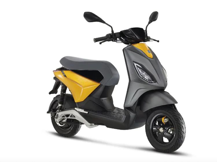 Lihat Lebih Dekat Tampang Skuter Listrik Piaggio One