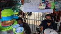 Kasus positif COVID-19 terjadi di tiga RT, yakni RT 1, RT 2, dan RT 8.