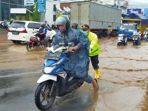 Hujan Deras Semalaman, Sungai Bagong di Banyuwangi Meluap