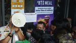 Waduh! Gegara BTS Meal, Ojol Berkerumun di McD