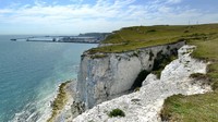 Menurut catatan sejarah, White Cliffs adalah bekas lapangan tembak militer Royal Marines pada tahun 1856. (VisitKent/NationalTrust)