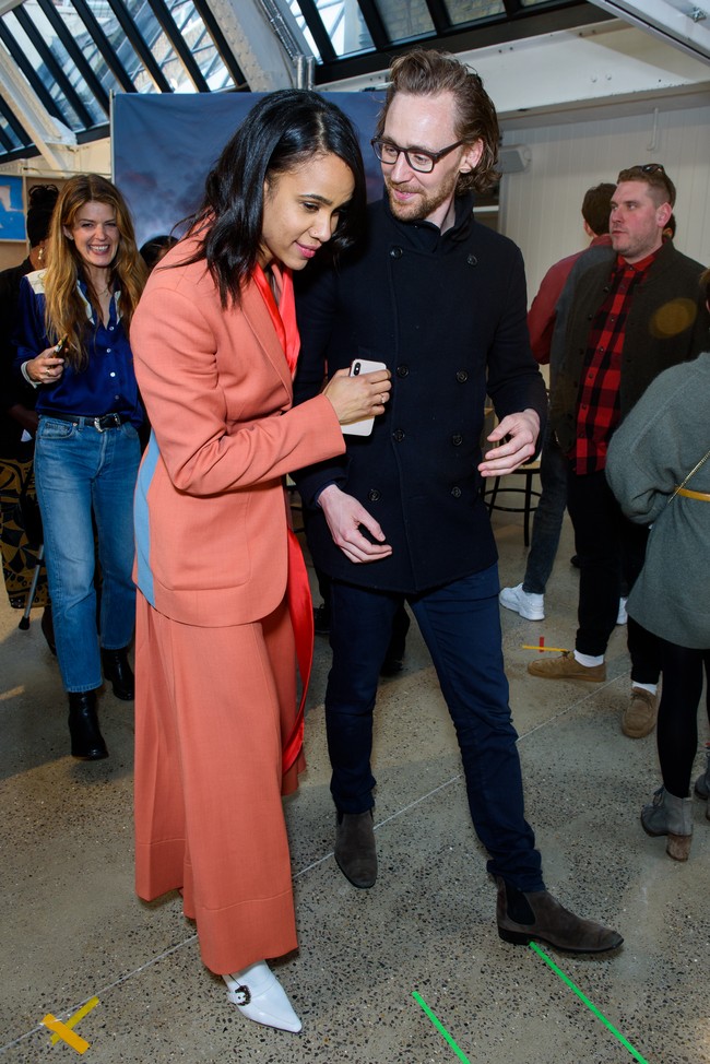 Inilah Zawe Ashton, aktris Inggris yang dikabarkan sebagai kekasih Tom Hiddleston. Keduanya sama-sama berasal dari Inggris. Mereka sudah berpacaran enam bulan lebih, kata seorang sumber terdekat kepada Daily Mail pada September 2019. (Foto: Getty Images)