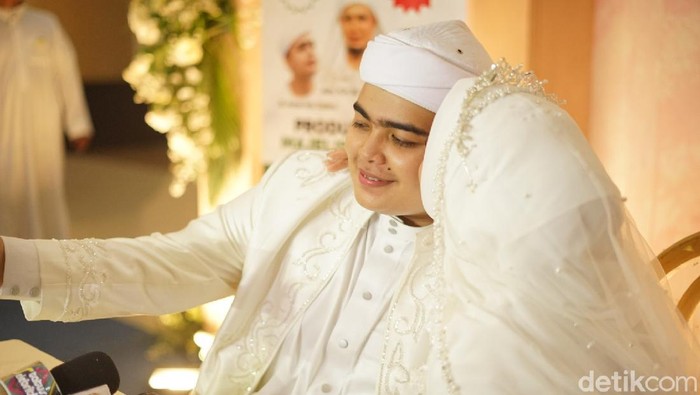 Ameer Azzikra Momen-momen pernikahan Ameer Azzikra dan Nadzira Shafa