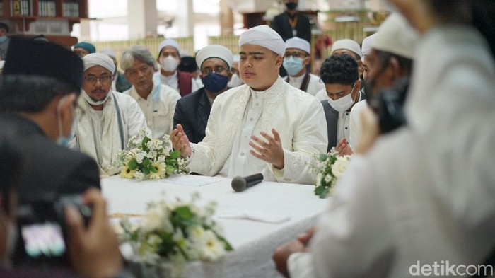 Momen-momen pernikahan Ameer Azzikra dan Nadzira Shafa