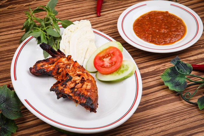 Ayam Bakar Enak di Bandung Wargi Bandung! Ini 5 Tempat Makan Ayam Bakar Enak untuk Dicoba