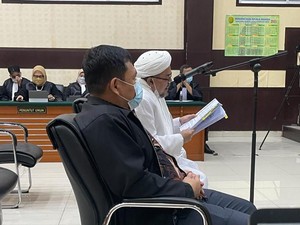 Sempat Ditawarkan Hakim ke Habib Rizieq, Bagaimana Aturan Main Grasi?