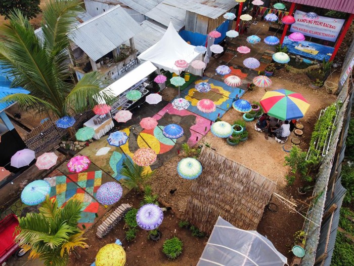 Ini Dia Rumah Kelola Sampah Berkelanjutan di Sultra PT Pelayaran Nasional Indonesia atau PT PELNI (Persero) kembali membangun Rumah Kelola Sampah (RKS) di Sulawesi Tenggara. Seperti apa sih penampakannya?