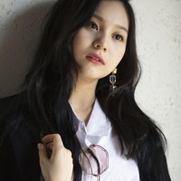 Umji GFRIEND bikin penggemar emosional saat membalas pertanyaan penggemar di Instagram (@ummmmm_j.i). Ia masih memanggil mereka dengan sebutan BUDDY. “Selamat tidur Buddy Buddies,” tulisnya dengan emoticon hati. Foto: dok. Source Music