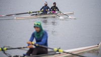 Dua pedayung putri Mutiara Rahma Putri dan Melani Putri akan mewakili Indonesia di Olimpiade Tokyo pada nomor Rowing Lightweight Women Double Sculls.  