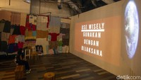 Diharapkan melalui pameran ini masyarakat dapat lebih peduli terhadap kelestarian lingkungan, salah satunya dengan mulai beralih menjalani gaya hidup yang ramah lingkungan.