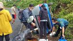 Mobil Pusling Angkut Vaksin Terguling di Blitar