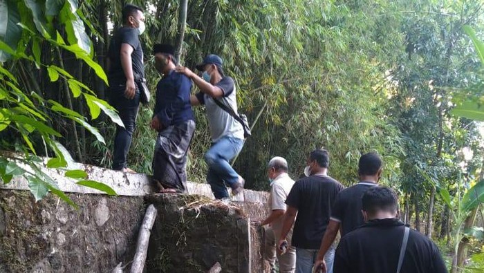 pembunuhan di ngawi