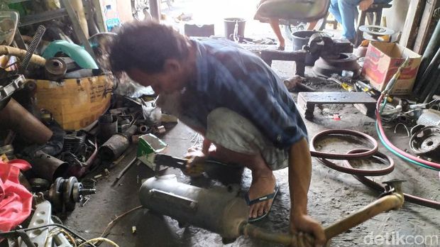 Perajin Knalpot Ciamis di tengah maraknya razia knalpot bising,