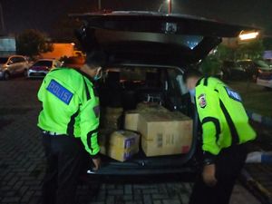 Dua Penyelundup 30 Ribu Benur Ditangkap di Tol Tangerang-Merak